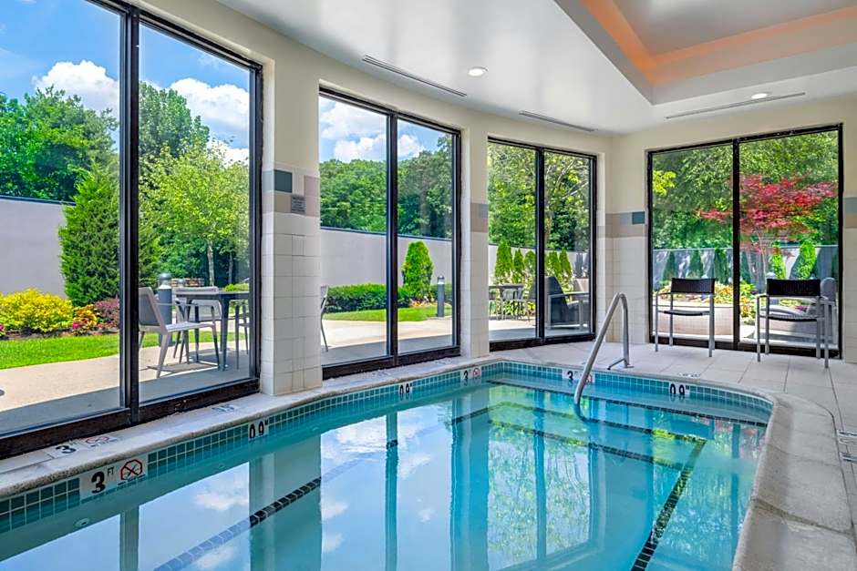 Courtyard by Marriott Providence Lincoln