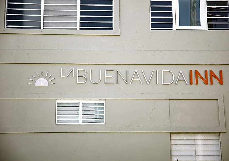La Buena Vida Inn