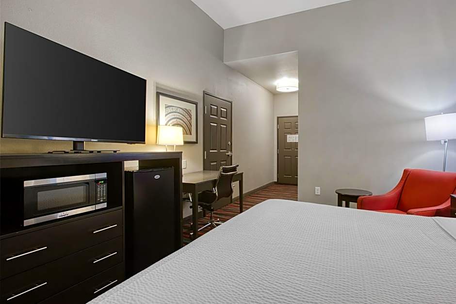 Best Western Plus Tech Medical Center Inn