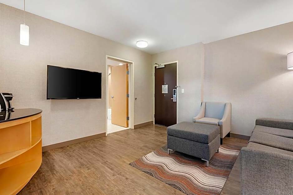 Cambria Hotel Madison East