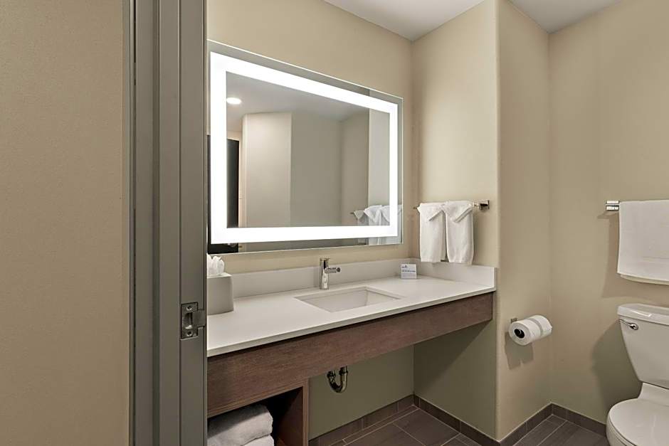 Holiday Inn Express & Suites Oklahoma City NW - Quail Springs By IHG