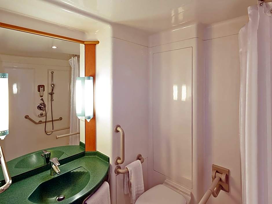 ibis London Thurrock M25