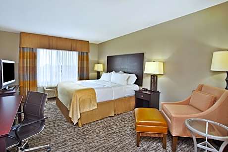 Suite - Hearing Accessible