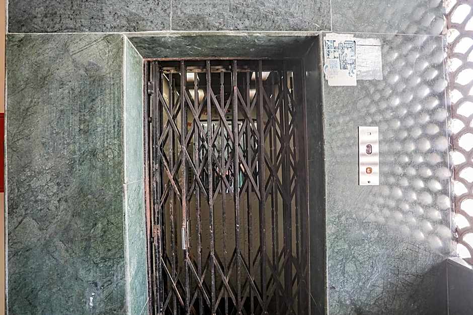 Super Deluxe Guest House by OYO Rooms – Nagpur, OH