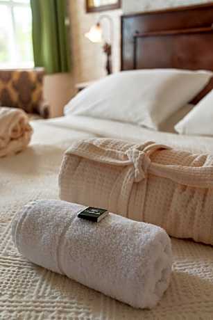 Boutique Hotel Anna by EJ Hotels