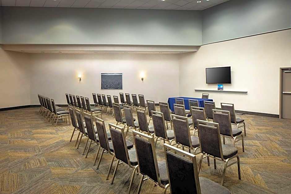 Hampton Inn & Suites Parker