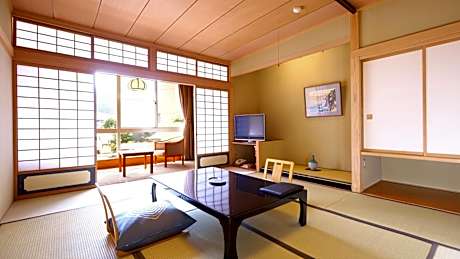 Japanese-Style Room