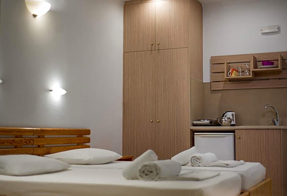 Stefania Studios by Estia