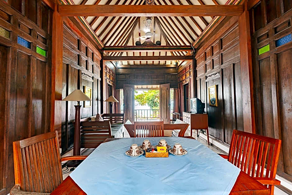 The Joglo By The Beach Pemuteran Bali