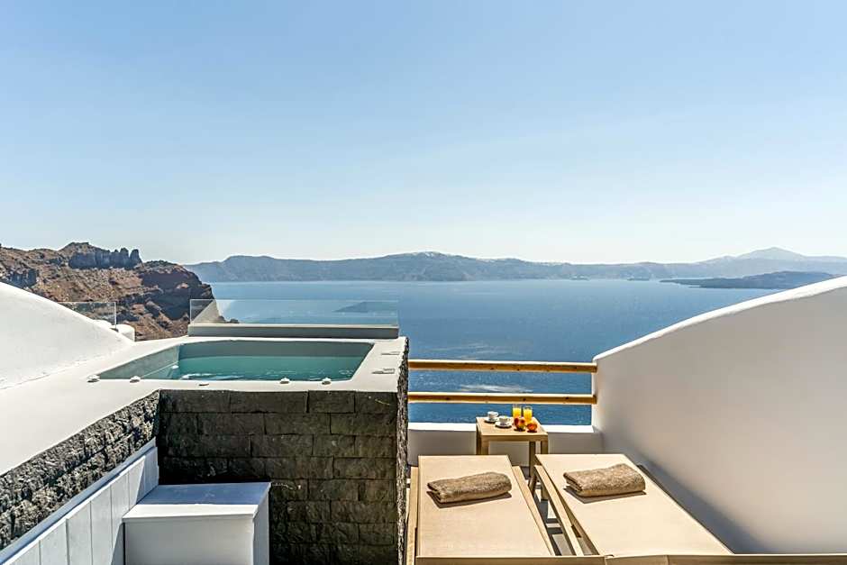 Evanthia Best View Thirassia Island Hotel