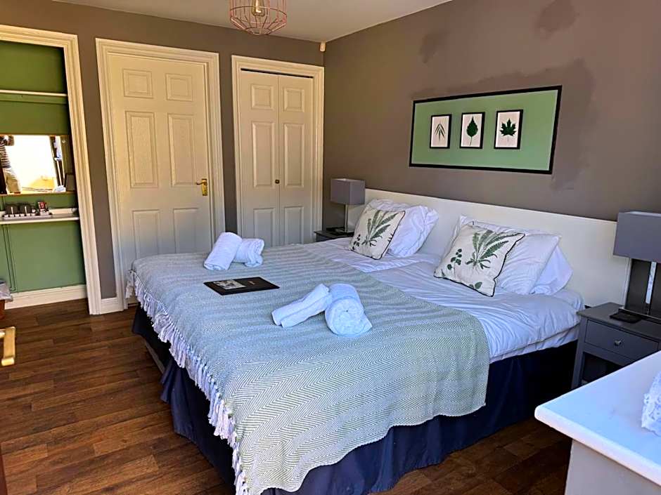 The Farmers Boy Inn Guest House