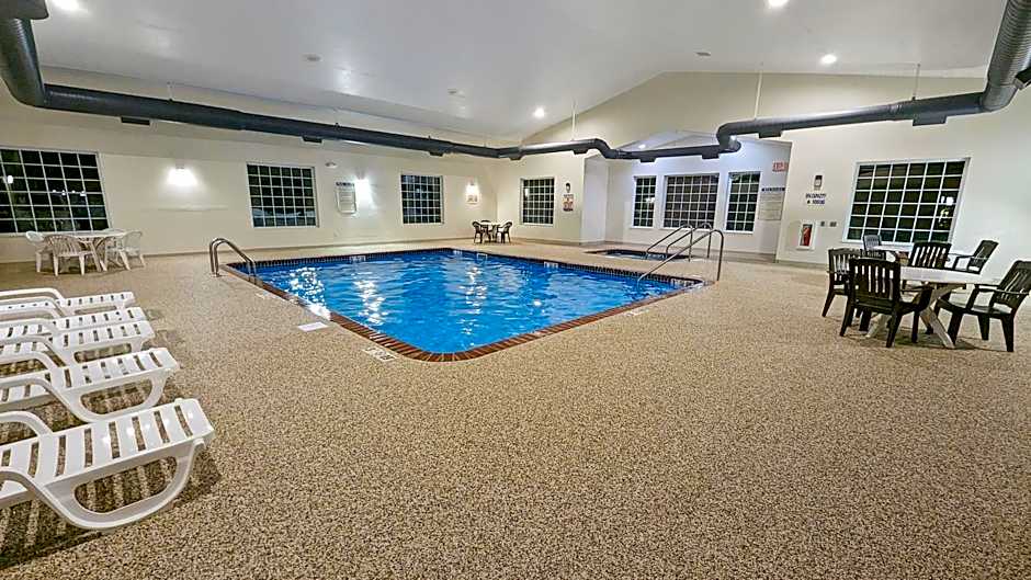 Estherville Hotel & Suites