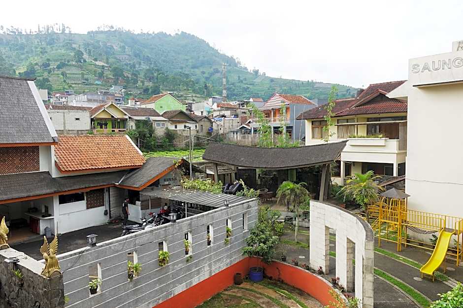 Saung Balibu Hotel