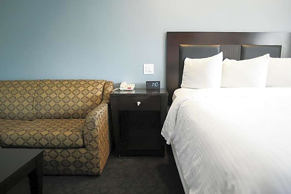 Days Inn by Wyndham West Covina
