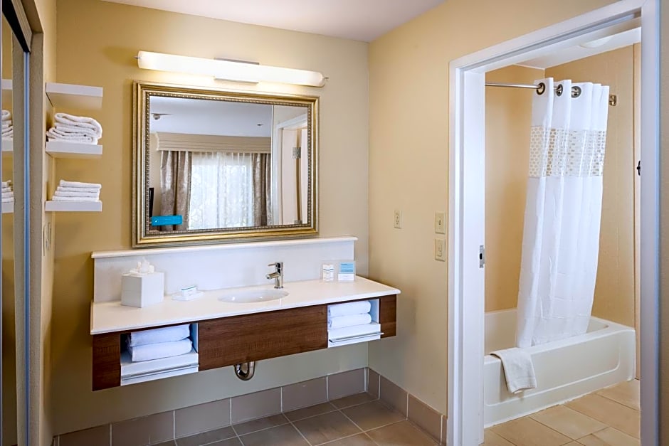 Hampton Inn & Suites Las Vegas-Red Rock/Summerlin