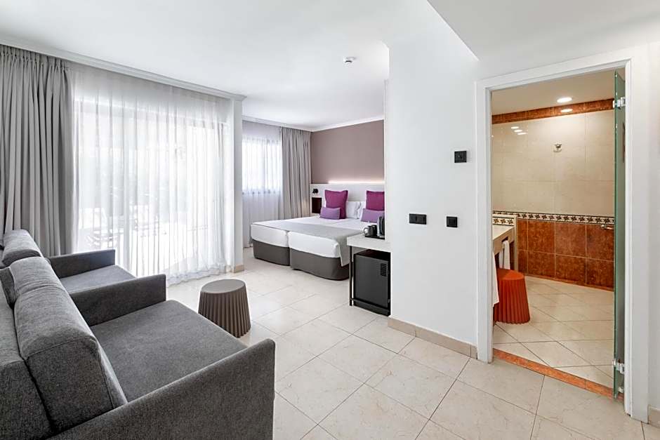 Alexandre Hotel La Siesta