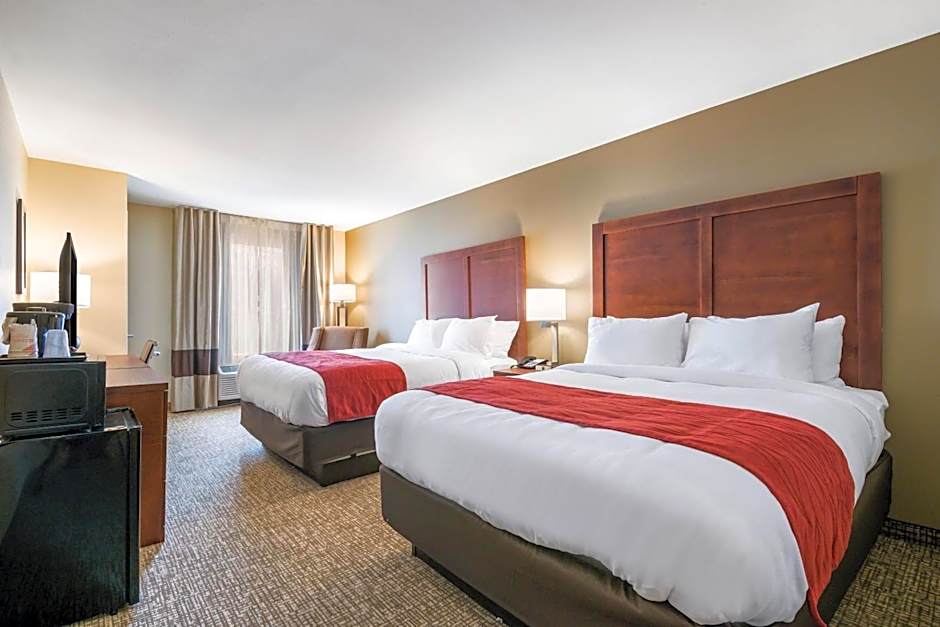 Comfort Inn & Suites Harrisburg - Hershey West