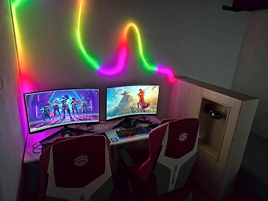 Ease Esport Inn