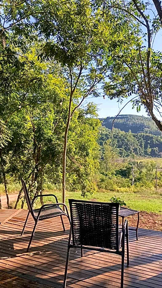 Pousada Jardim Encantado - Suítes em Container na cidade do Cristo Protetor - Encantado RS