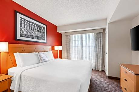 One Bedroom Suite - King