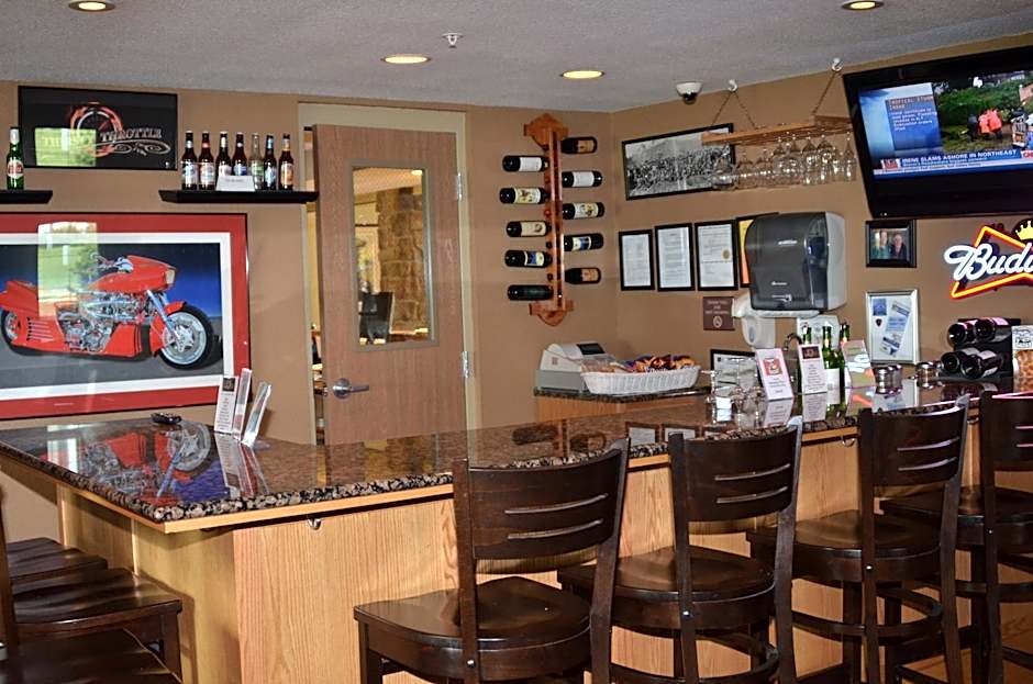 Boarders Inn & Suites by Cobblestone Hotels - Fayette