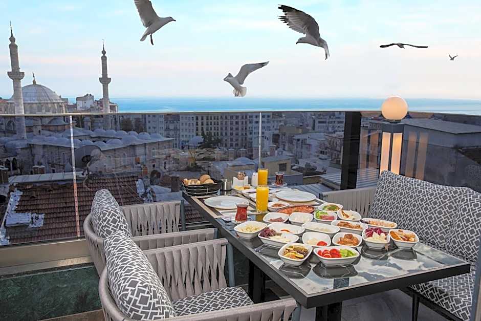 Beethoven Senfoni Hotel