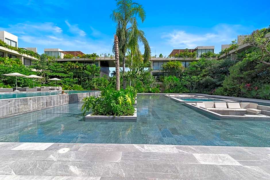 Mistiq Tulum