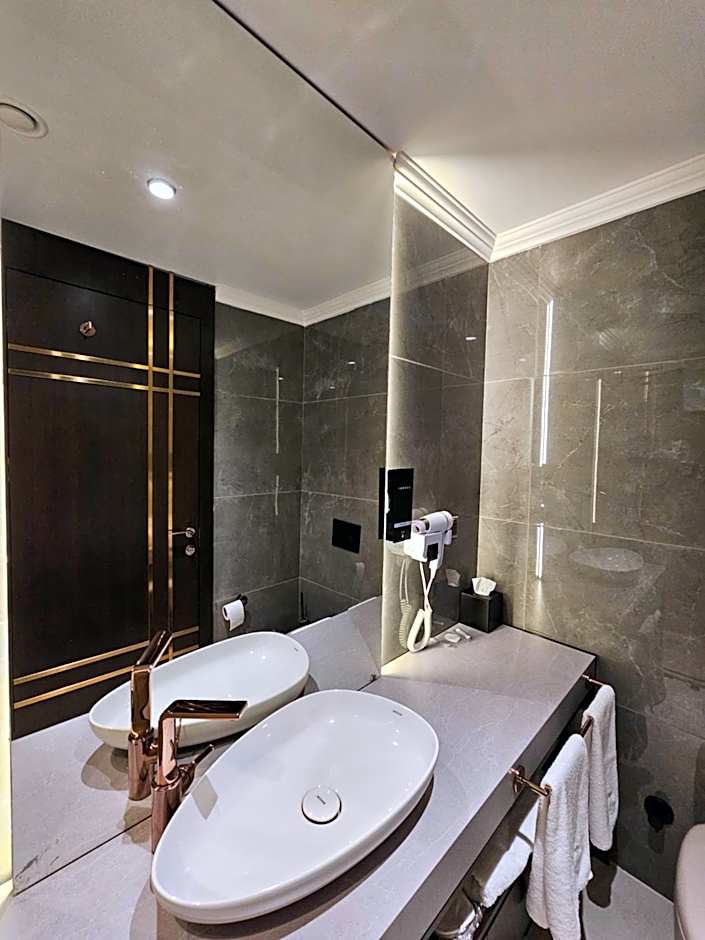 Asur Imperıal Hotel