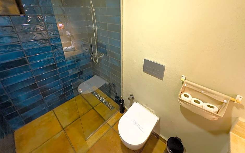 The Easy Rooms Terrace