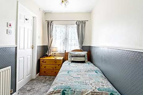 Single Room with Bathroom