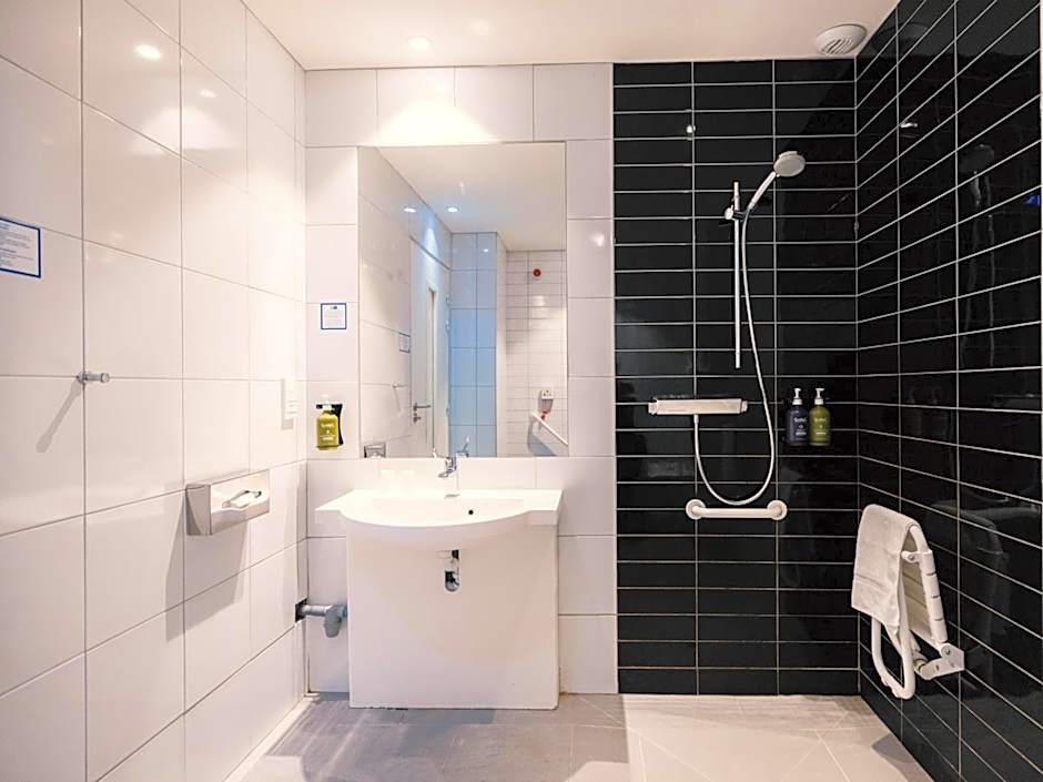 Holiday Inn Express Lille Centre By IHG