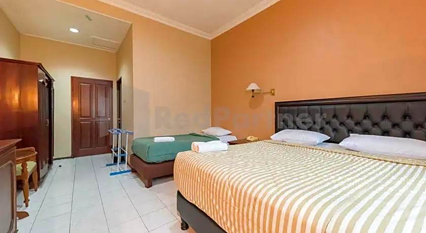 Capital O 90530 Ayong M Linggarjati Hotel