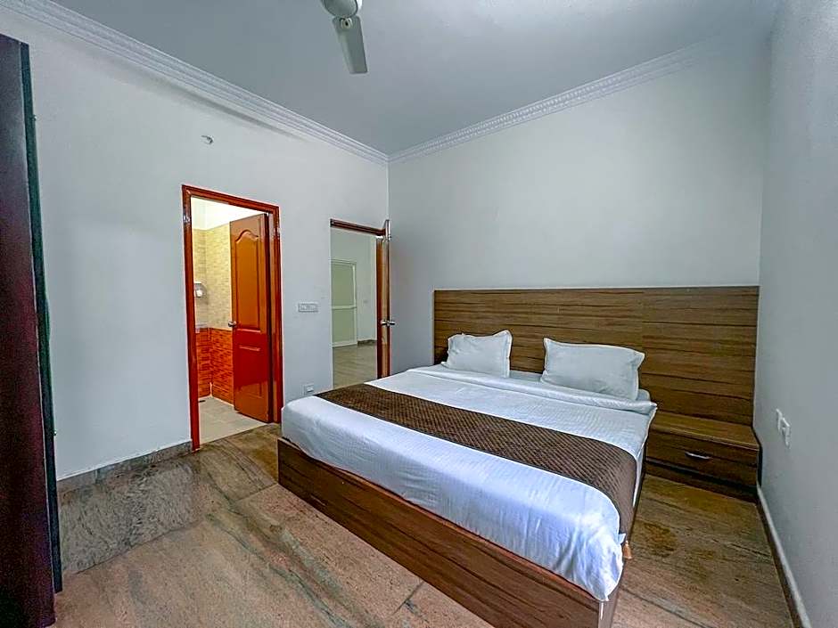 Hotel Elite by Agira