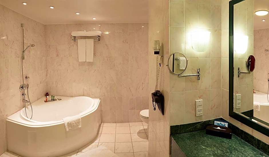 Hilton Antwerp Old Town