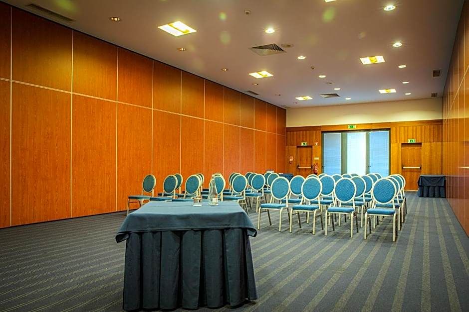 VIP Executive Santa Iria Hotel