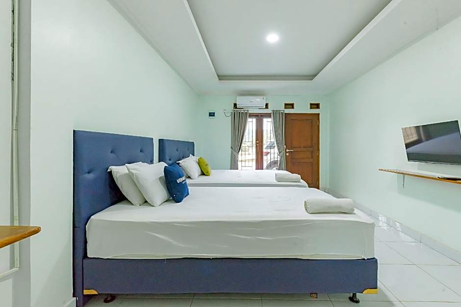 Urbanview Hotel Kampung Istal Megamendung Puncak by RedDoorz