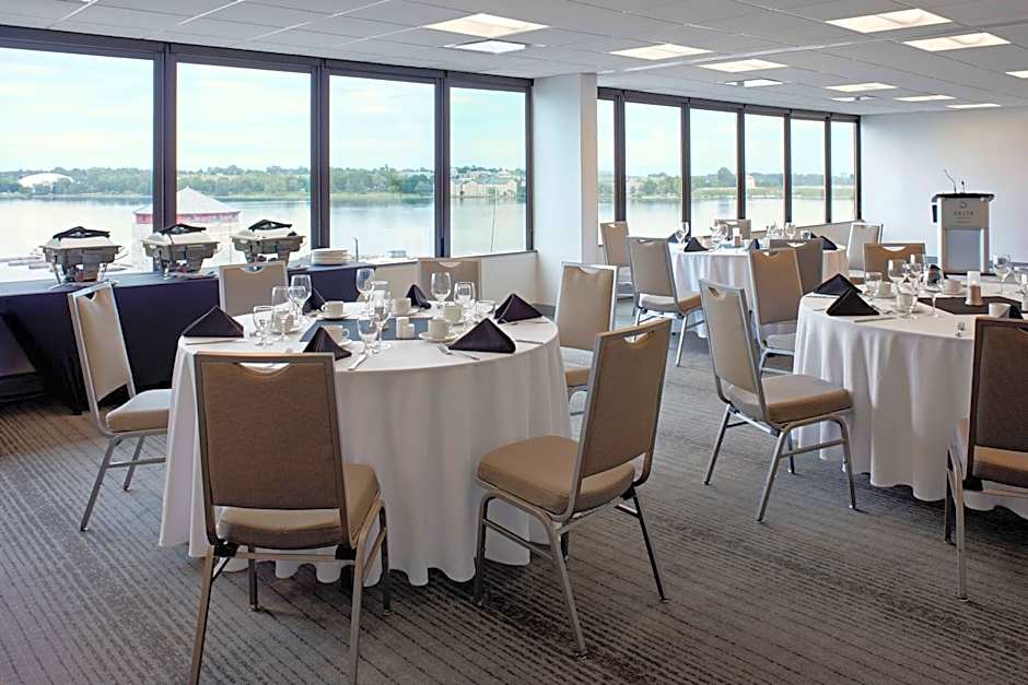 Delta Hotels by Marriott Kingston Waterfront