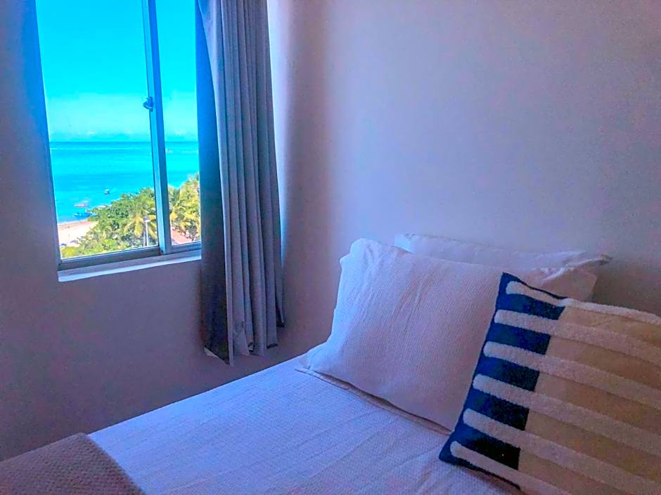 CT-82: Apto com vista espetacular para o mar