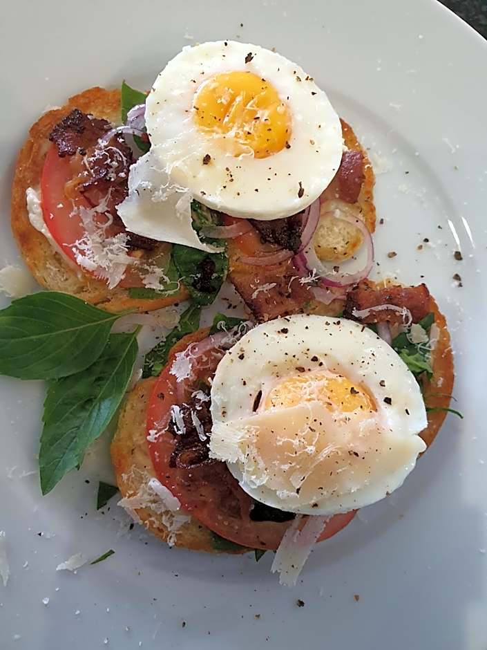 66 On Monzali 4 Star Luxury Guesthouse