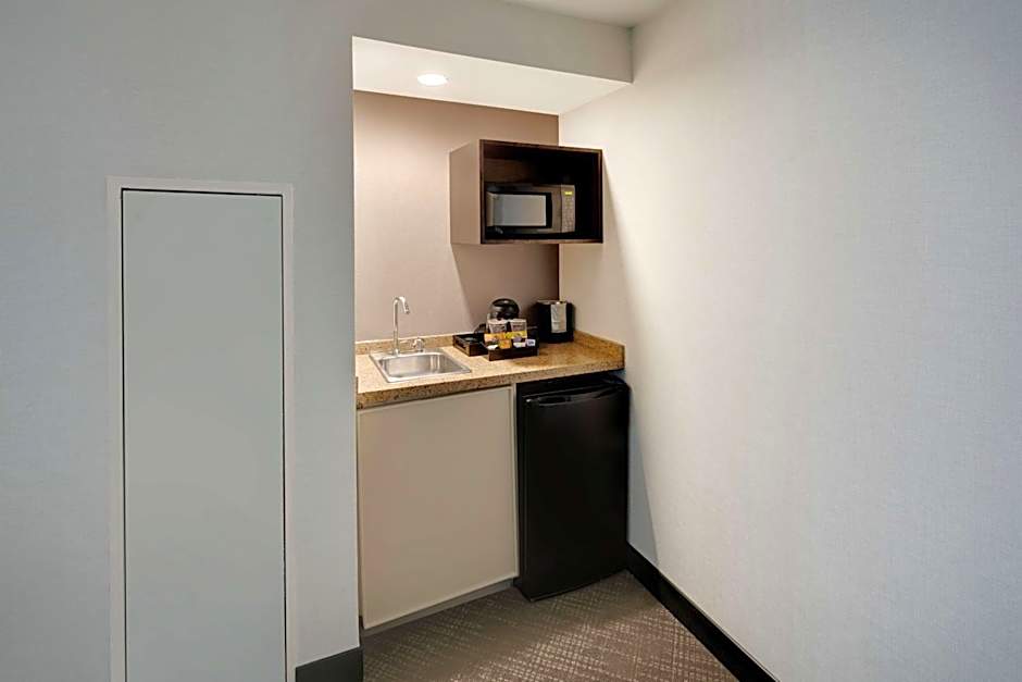 Embassy Suites By Hilton Hotel Detroit - North / Troy - Auburn Hills