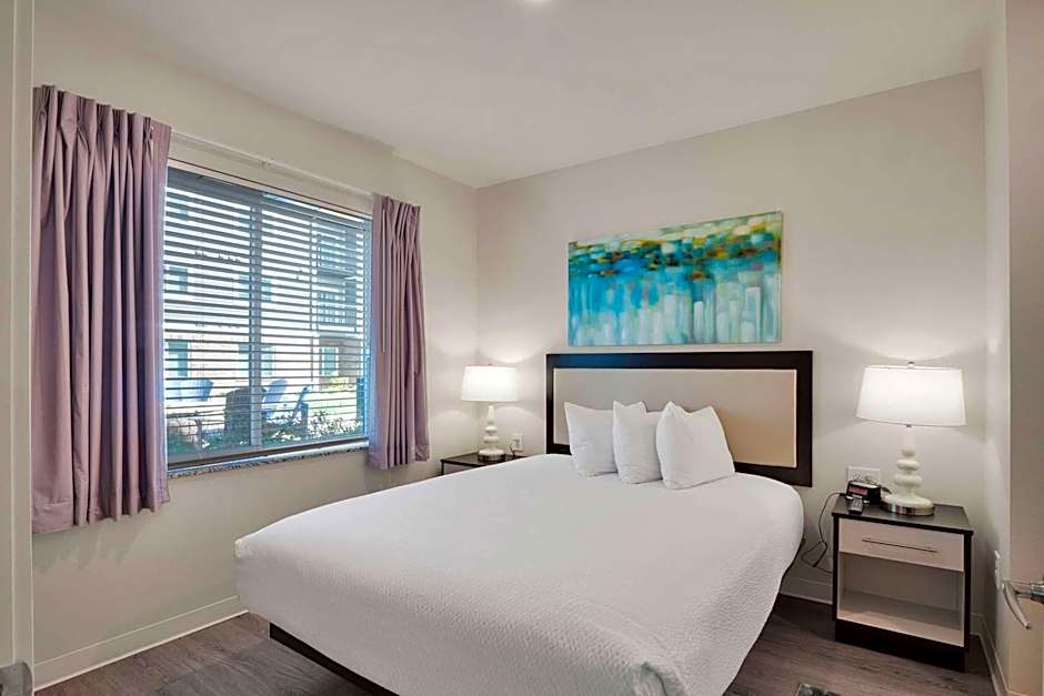 WaterWalk Extended Stay by Wyndham Charlotte - Arrowood
