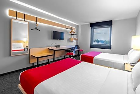 Two Double Beds Non Smoking