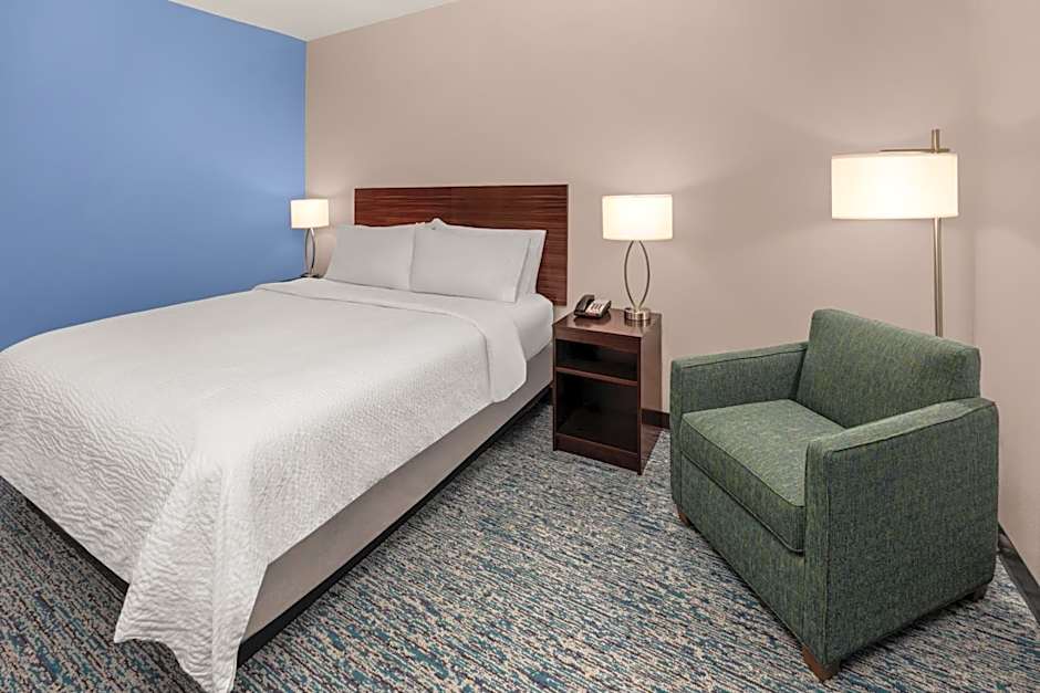 Garner Hotel Norman University Area By IHG