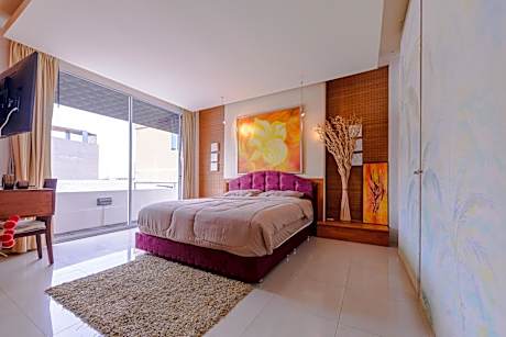 Deluxe King Room