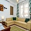 Acacia Private Rooms & Studios