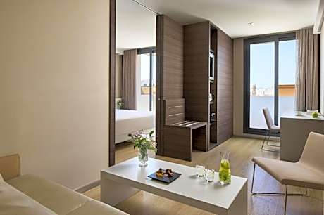 Junior Suite New Style with extra bed (2adult + 1 child)