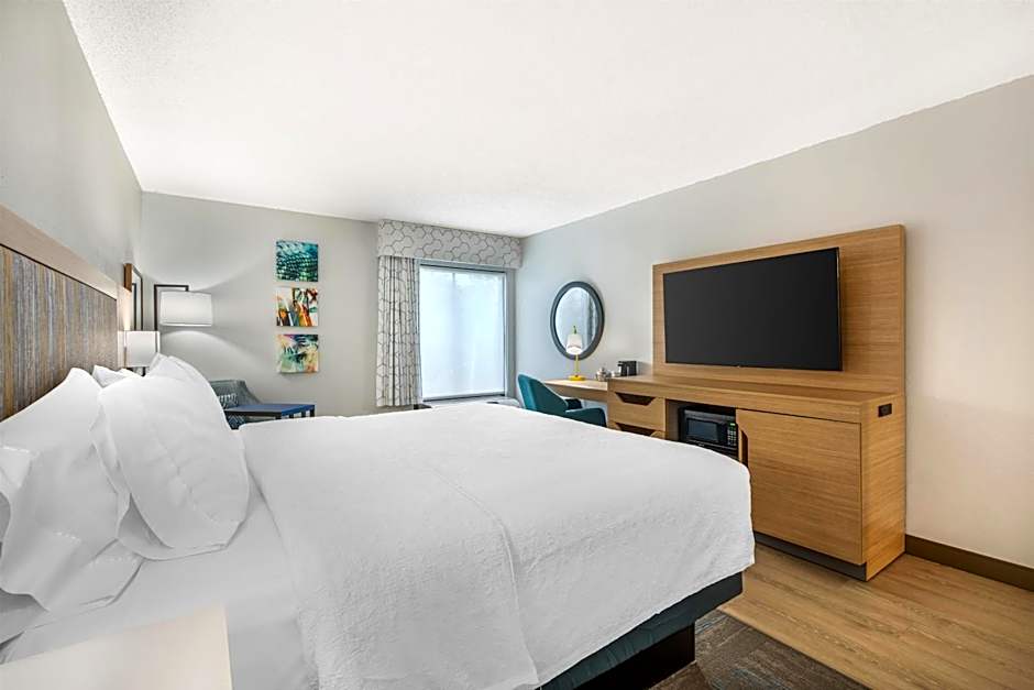 Photo 1 of 4 of 1 King Bed