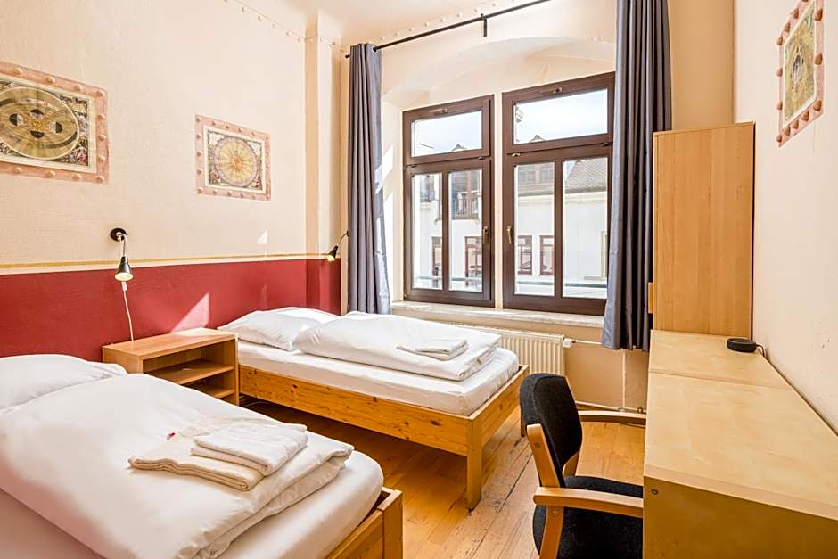 Hostel Mondpalast