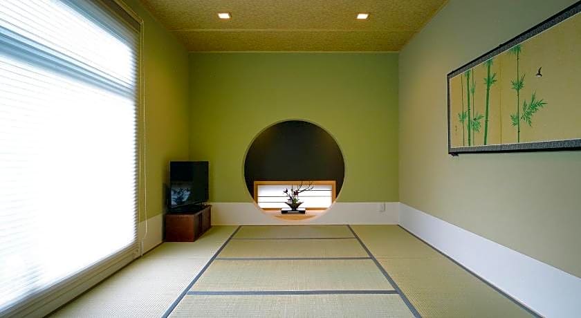 Gucho-kun · Hotel Shochiku-un, Kyoto Shijo Karasuma