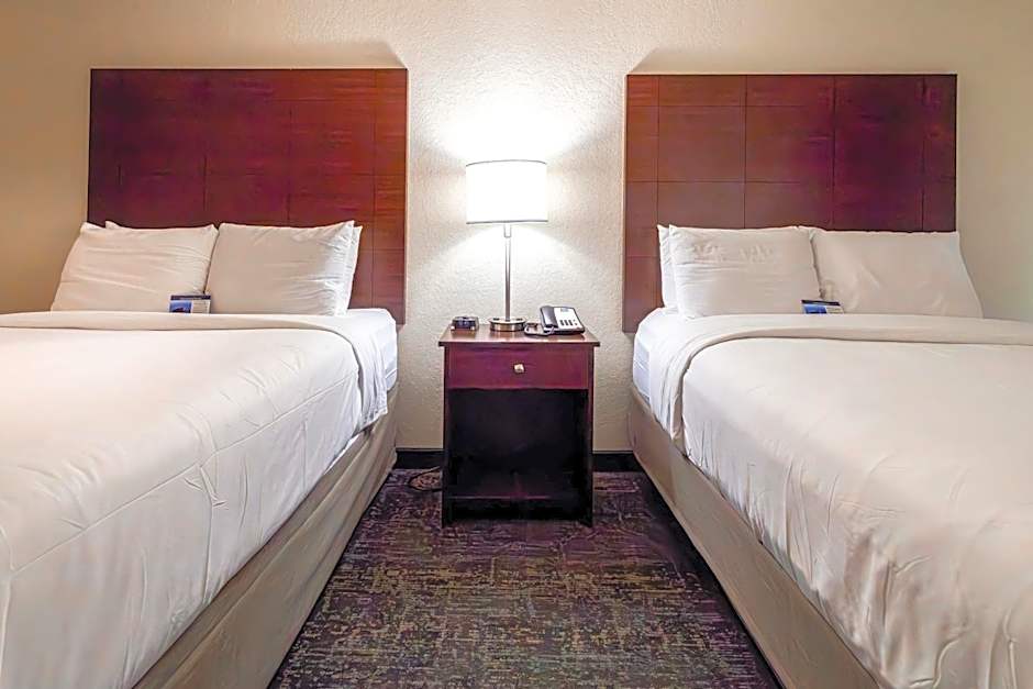 Cobblestone Inn & Suites - Big Lake